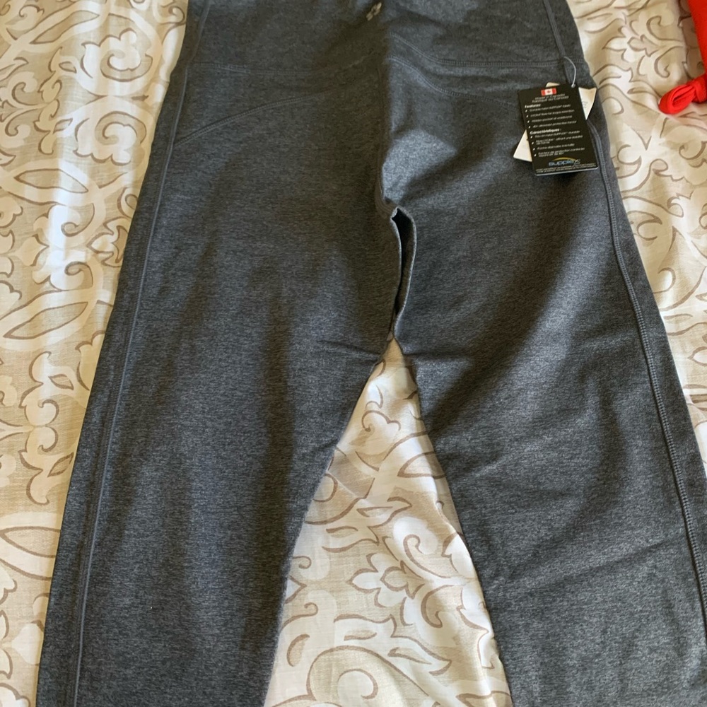 New with tags tuff leggings!